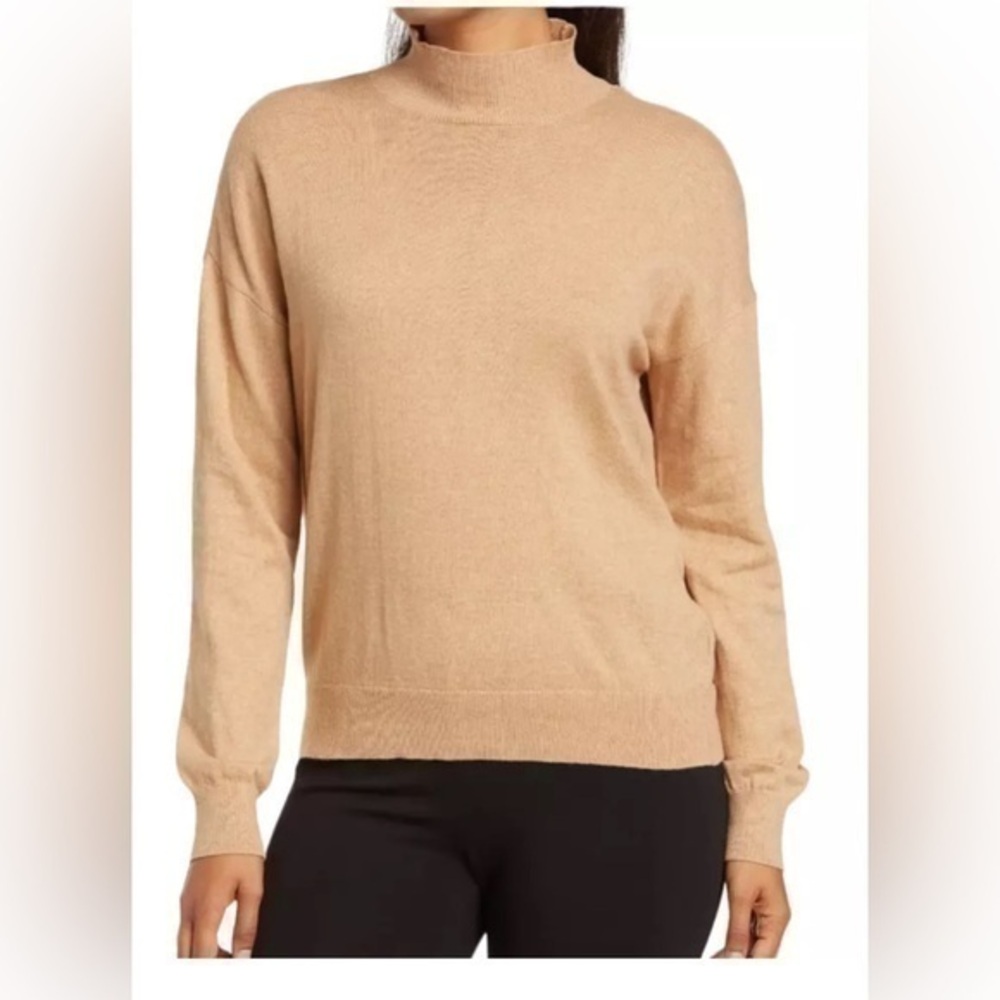 Sanctuary
Chelsea Cutout Sweater Size XL